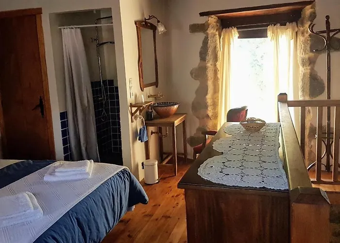 Casas Quo Vadis -azul 度假居 卢戈